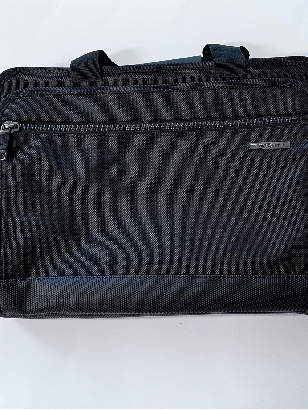 Samsonite Black Laptop Briefcase with Front Zip Pocket